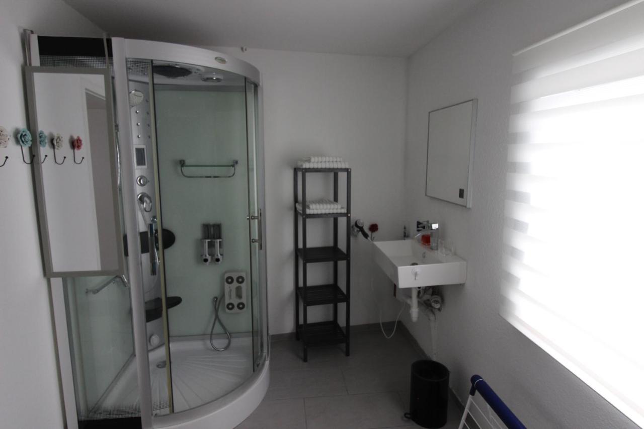 Exclusive Wohnung 2 Im Herzen Der Altstadt In Nahe Der Uniklinik Homburg  Buitenkant foto