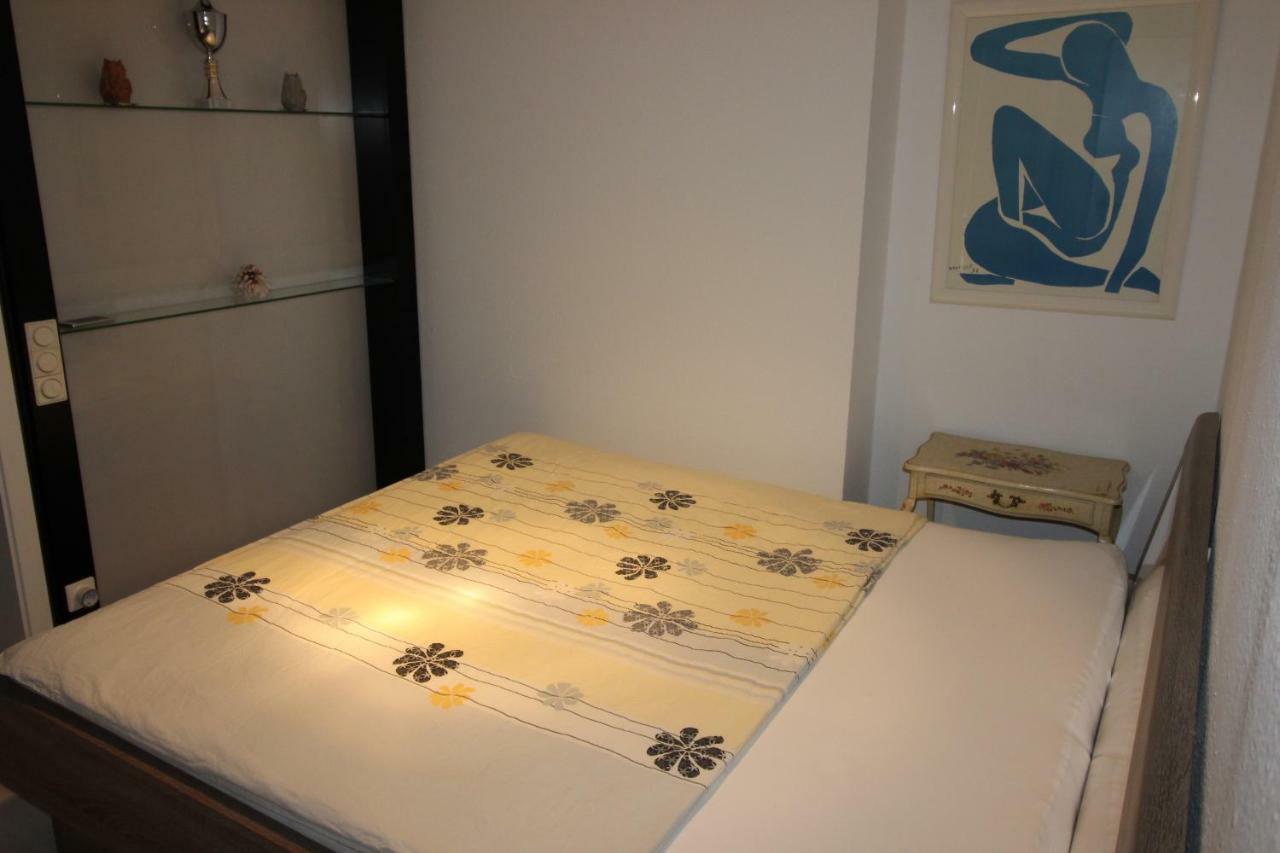 Exclusive Wohnung 2 Im Herzen Der Altstadt In Nahe Der Uniklinik Homburg  Buitenkant foto