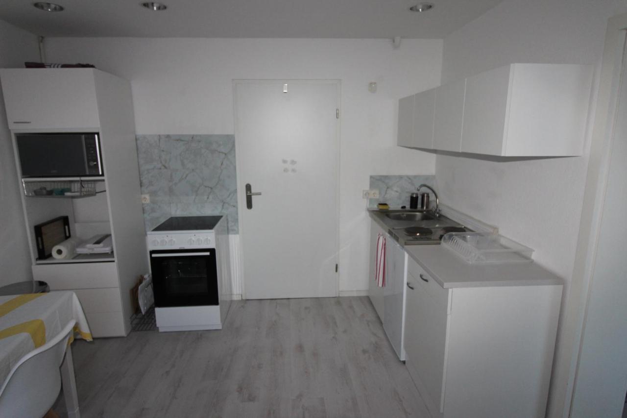 Exclusive Wohnung 2 Im Herzen Der Altstadt In Nahe Der Uniklinik Homburg  Buitenkant foto